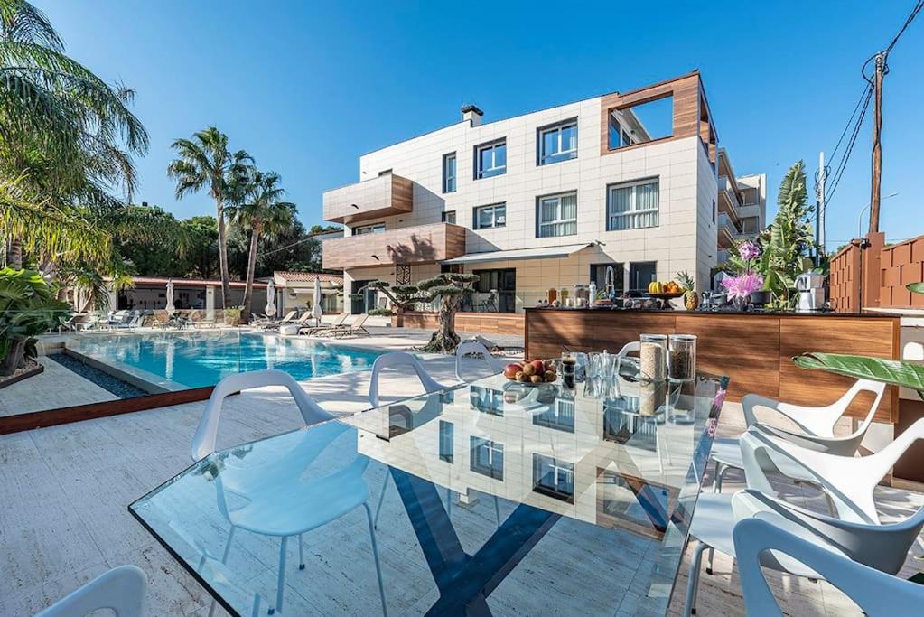 Luxury Casa Con Piscina, Wifi, 150M Dal Mare Lägenhet Miami Playa Exteriör bild