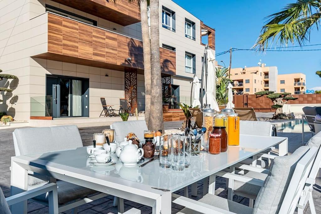 Luxury Casa Con Piscina, Wifi, 150M Dal Mare Lägenhet Miami Playa Exteriör bild