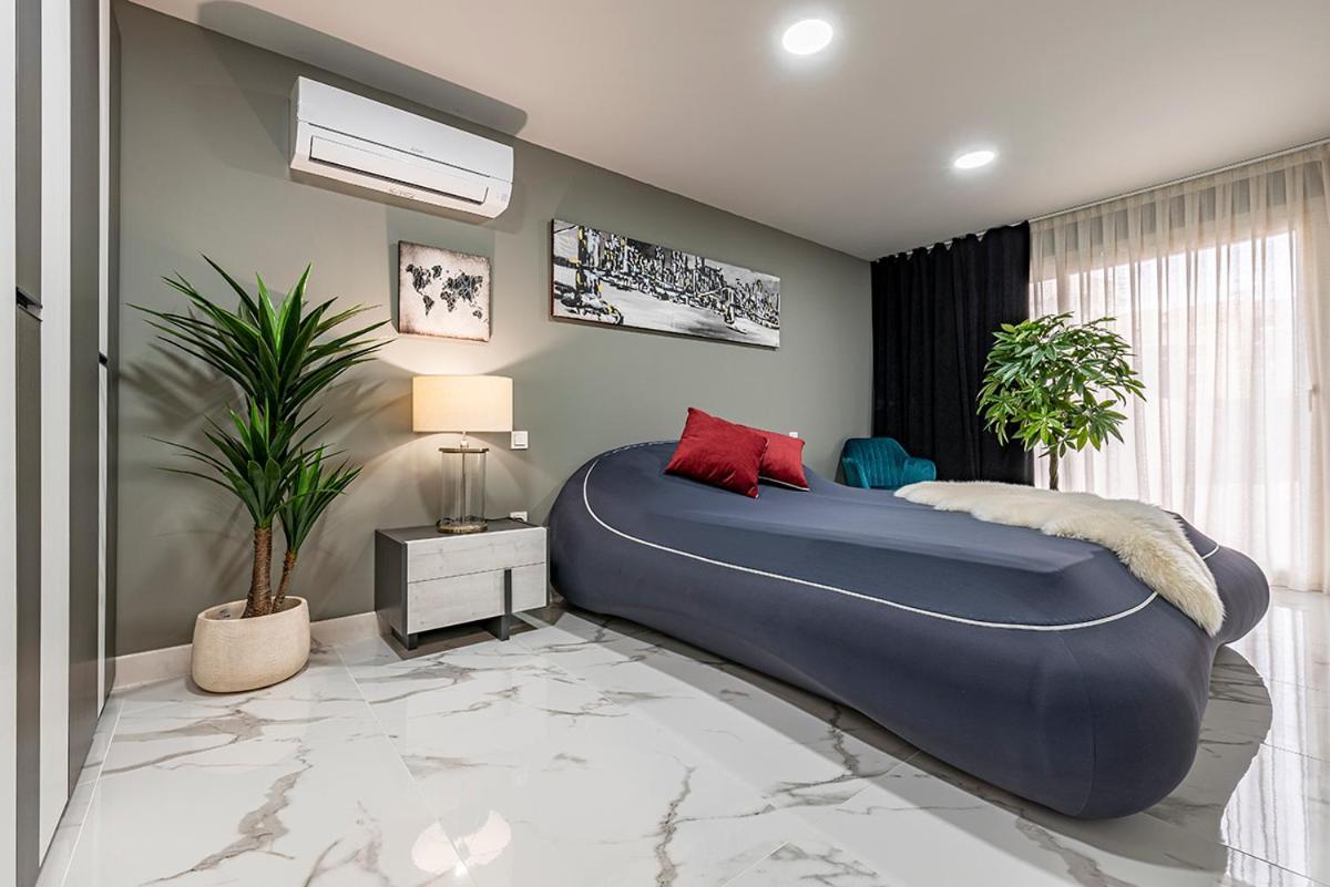 Luxury Casa Con Piscina, Wifi, 150M Dal Mare Lägenhet Miami Playa Exteriör bild